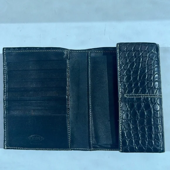 Authentic TOD’S Black Alligator Leather Tri-Fold Wallet